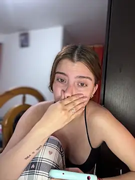 Cloew_Marz's cam snapshot