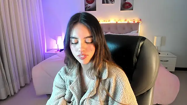 _Charlotte_evans_1's cam snapshot