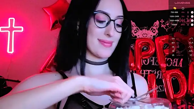 Miss_Alice__'s cam snapshot