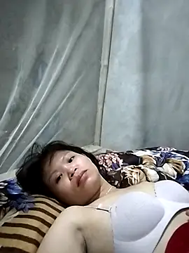 LinhNa999's cam snapshot