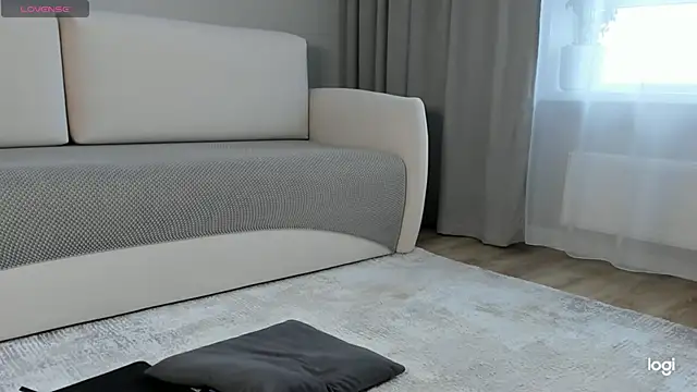 AmelinaLove's cam snapshot