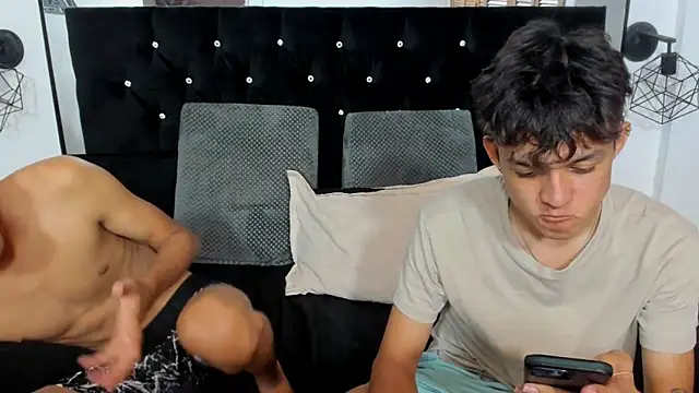 Sebas_cat live sex cam