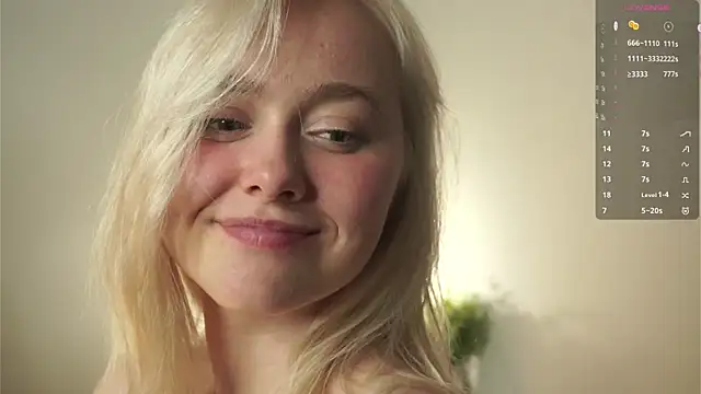 AccaCroyle live sex cam