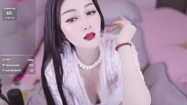 Oliviari- live sex cam