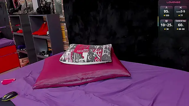 _Alison__'s cam snapshot