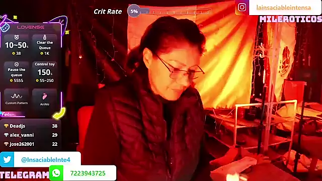 LaInsaciableIntensa live sex cam