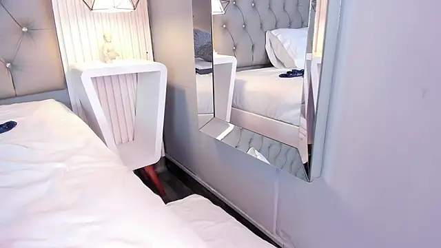 VanessaLogan's cam snapshot