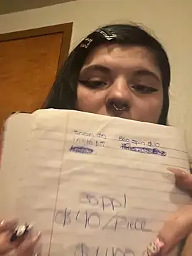 juicygoth202's web cam