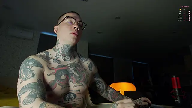 Tommy_cat live sex cam