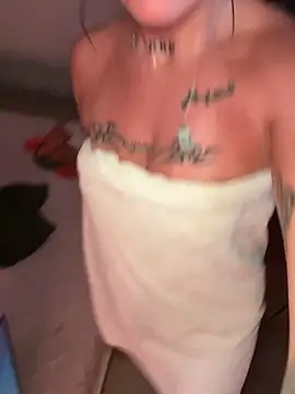 savana_heart's cam snapshot