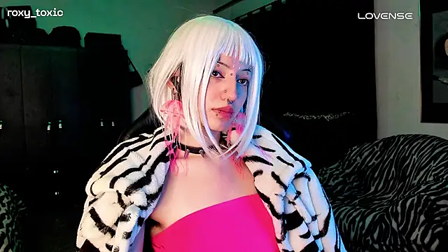 roxy_toxic's cam snapshot