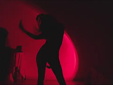 selene_gils's cam snapshot