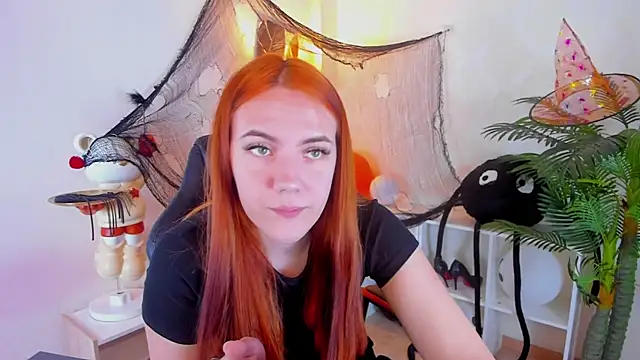 Gingerr_pie's cam snapshot