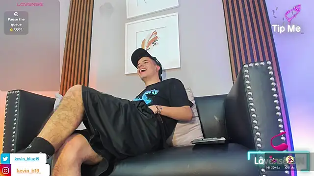 kevinn_blue1's cam snapshot