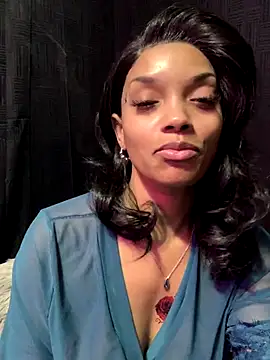 Rakiyahcharms's cam snapshot