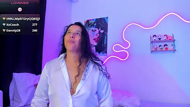 Dilan_and_Mia's cam snapshot