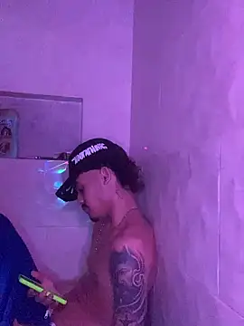 STITCHyLILO's cam snapshot