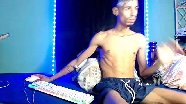 Alexx_1214's cam snapshot