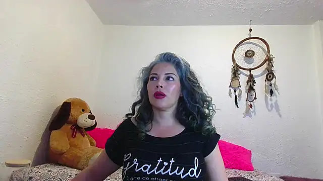 Victoria_Lover's cam snapshot