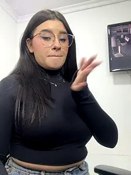 SaraBraun_'s cam snapshot