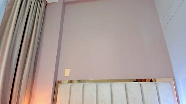 LaraGoldd's cam snapshot