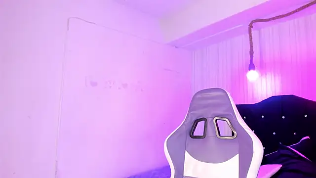 miku_katsuragi's cam snapshot