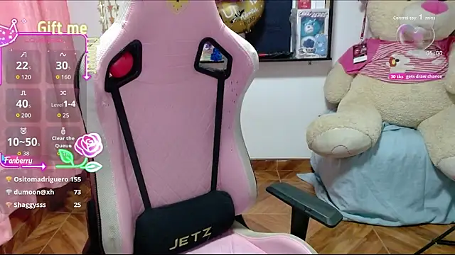 Maggie_Fox3's cam snapshot