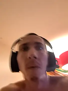 polakoboy's cam snapshot