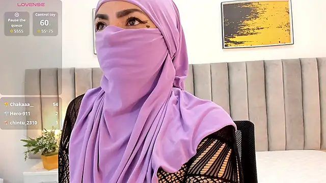 _naylaa_'s cam snapshot