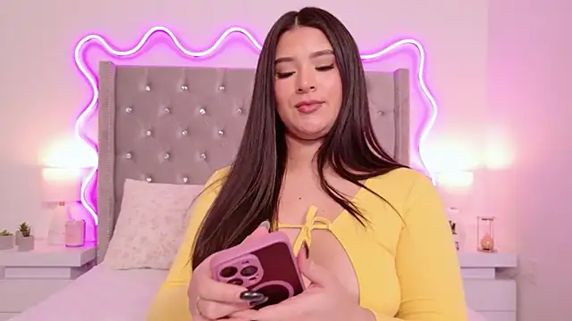 JuliaSUMMERS2022's cam snapshot