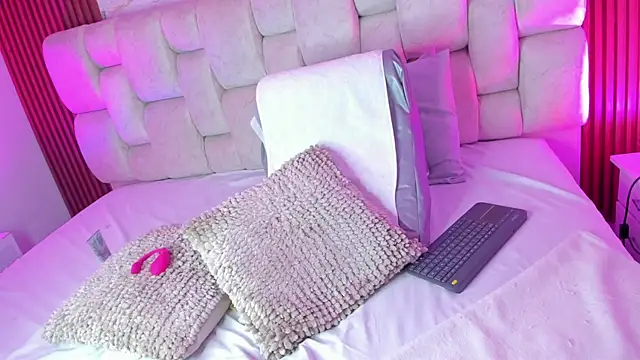 SophiaWylde's cam snapshot