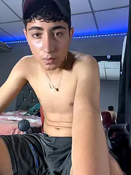 MathieuAGT live sex cam