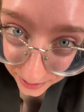 EveLunny live sex cam