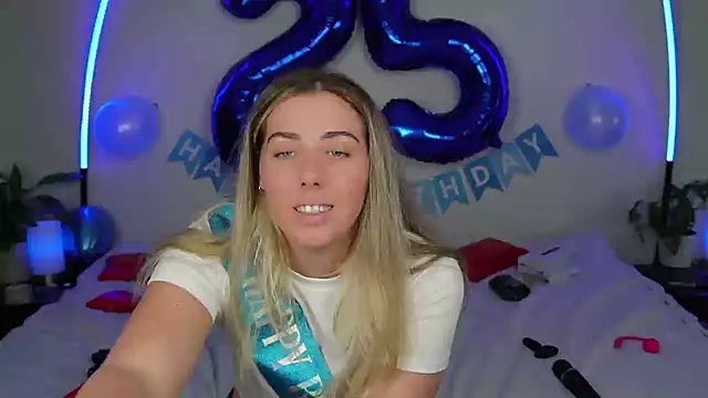 Lulu_berkeley live sex cam