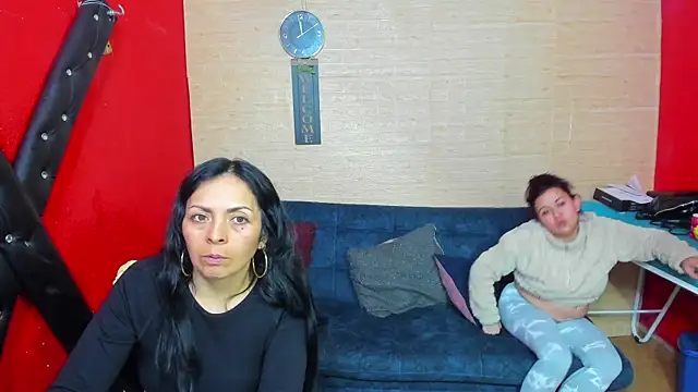 lesbiancuple live sex cam