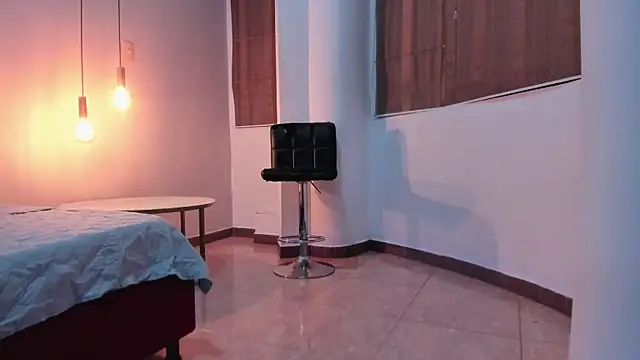 VelvettCrowee's cam snapshot