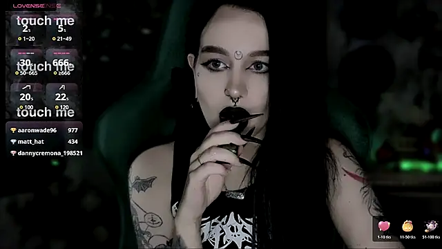 alexx_succubus's cam snapshot