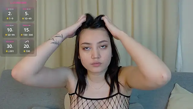 JuliaCain's cam snapshot