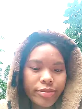 hello-cute's cam snapshot