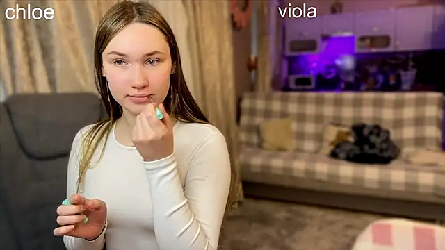 ChloeMillerMeow's cam snapshot