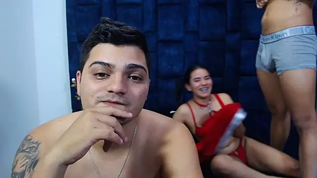 Group_Lustt's cam snapshot