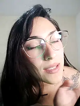 Chinitaaa28's cam snapshot