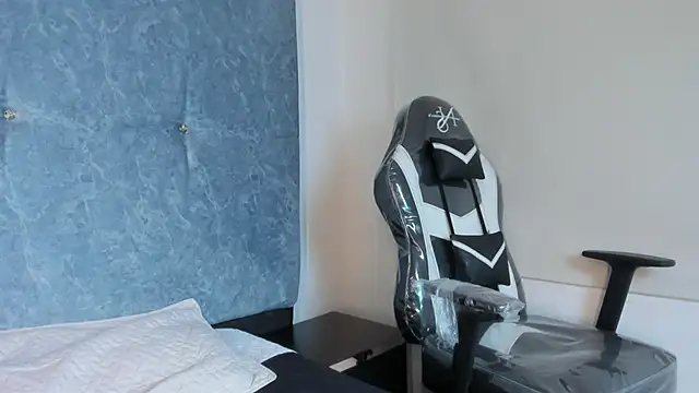 Catalina_Bonnet's cam snapshot