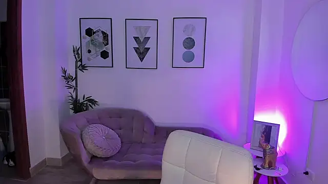 Beverly_johnson's cam snapshot