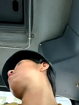 2HotAsain4u's cam snapshot