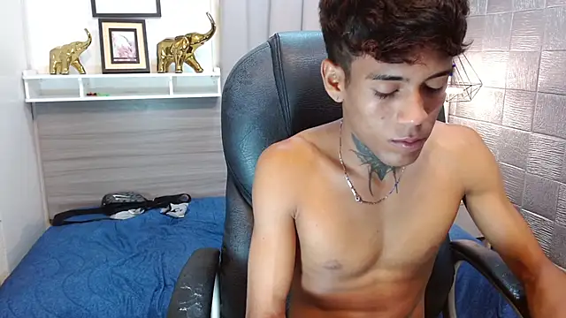 RyanKing19 live sex cam