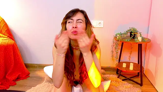 FreeHeart_'s cam snapshot