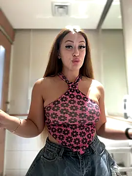 AndreaMood live sex cam