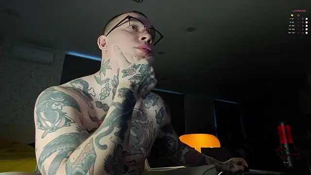 Tommy_cat live sex cam