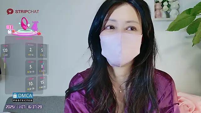 Luna_nueva's cam snapshot